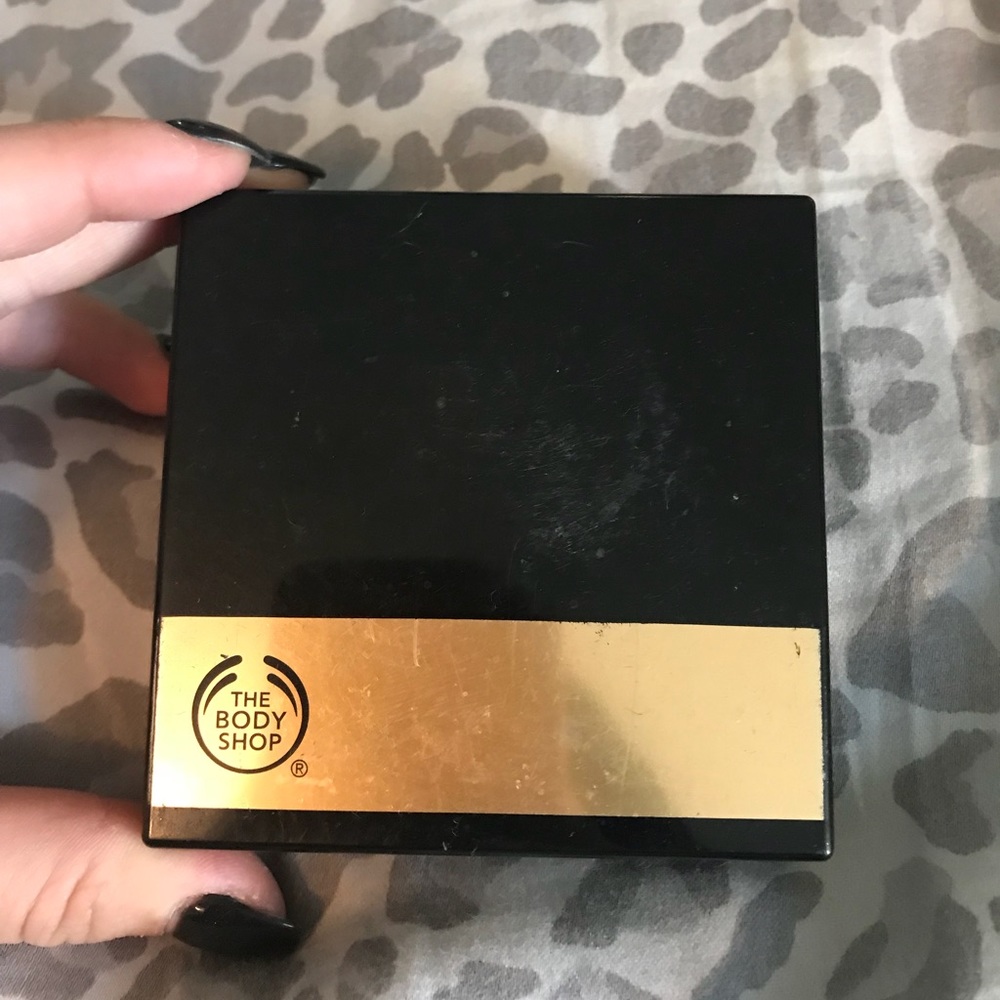 The Body Shop Neutral Eye Palette